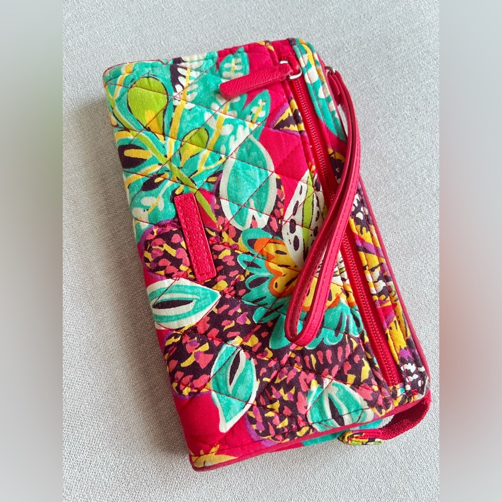 Vera Bradley clutch
